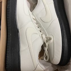 Men’s Nike Air Force Ones 