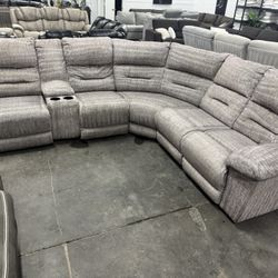 Free Delivery* Light Gray Plush Sectional Sofa Recliners