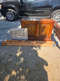 FREE CURBSIDE PICK UP