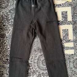 Fear of God Essentials Relaxed Pants Stretch Limo – New XS-L
