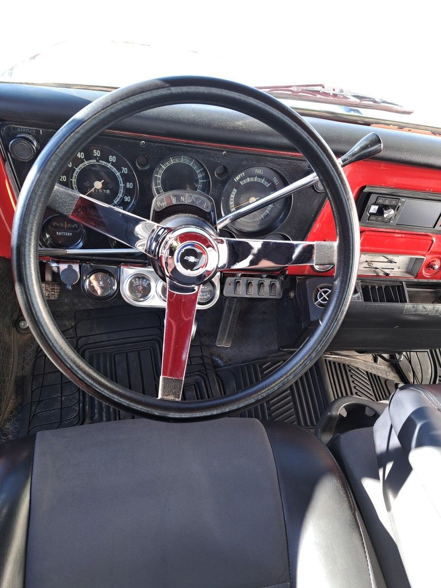 CHEVROLET C-10