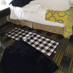 King Comforter Shams Throw Pillows Accent Blanket And Rugs