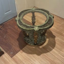 Antic Table 