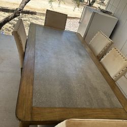 Dining Table & Chairs 
