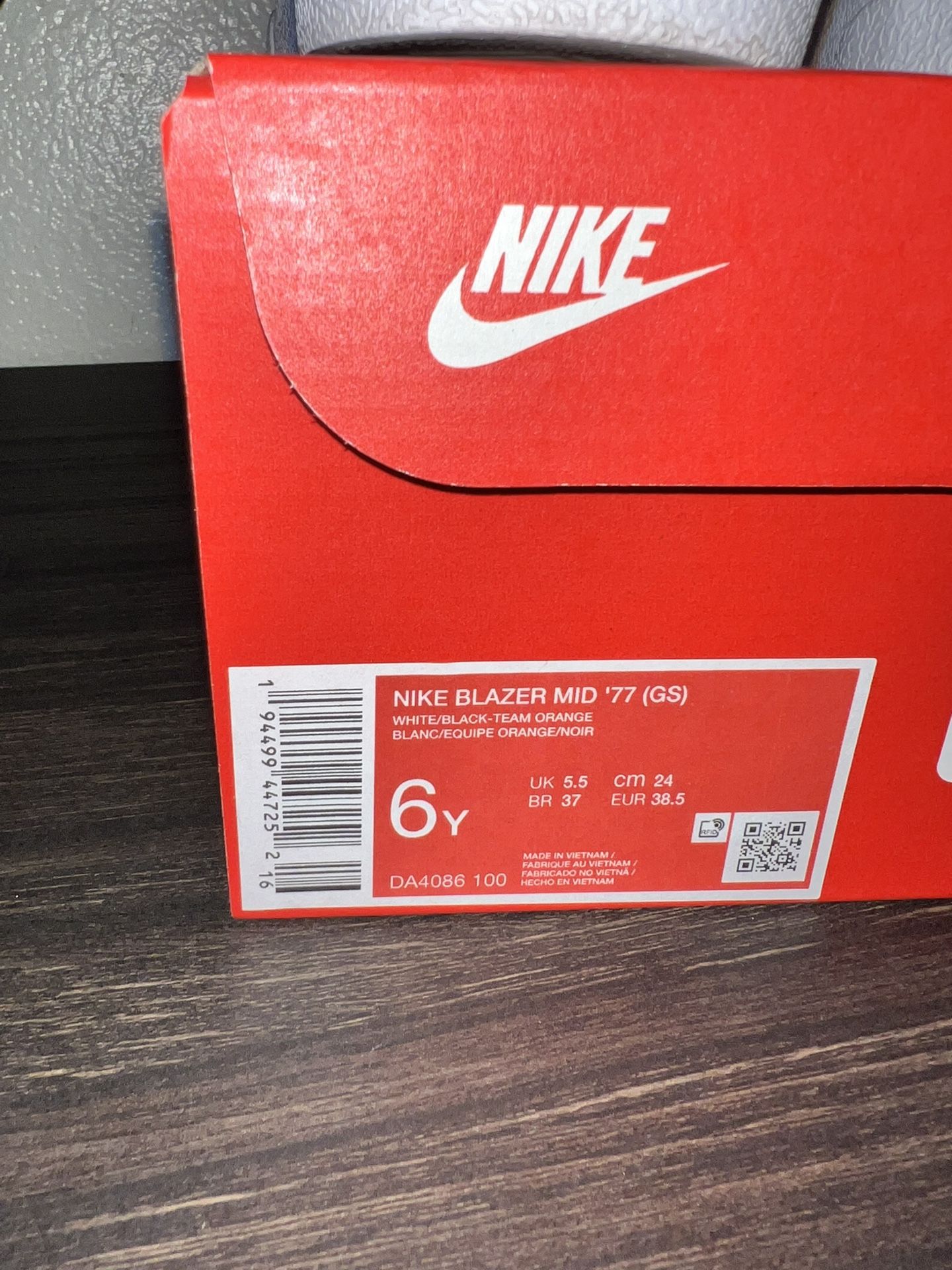 花 造花】アスカ/ナンキンハゼ ナチュラル/A-48020-44 - 花材通販は