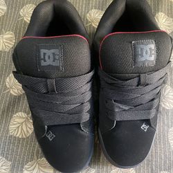 DC Shoes Black & Red – Size 8 