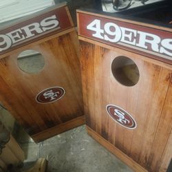 NFL  CORNHOLE BEAN BAG TOSS. 