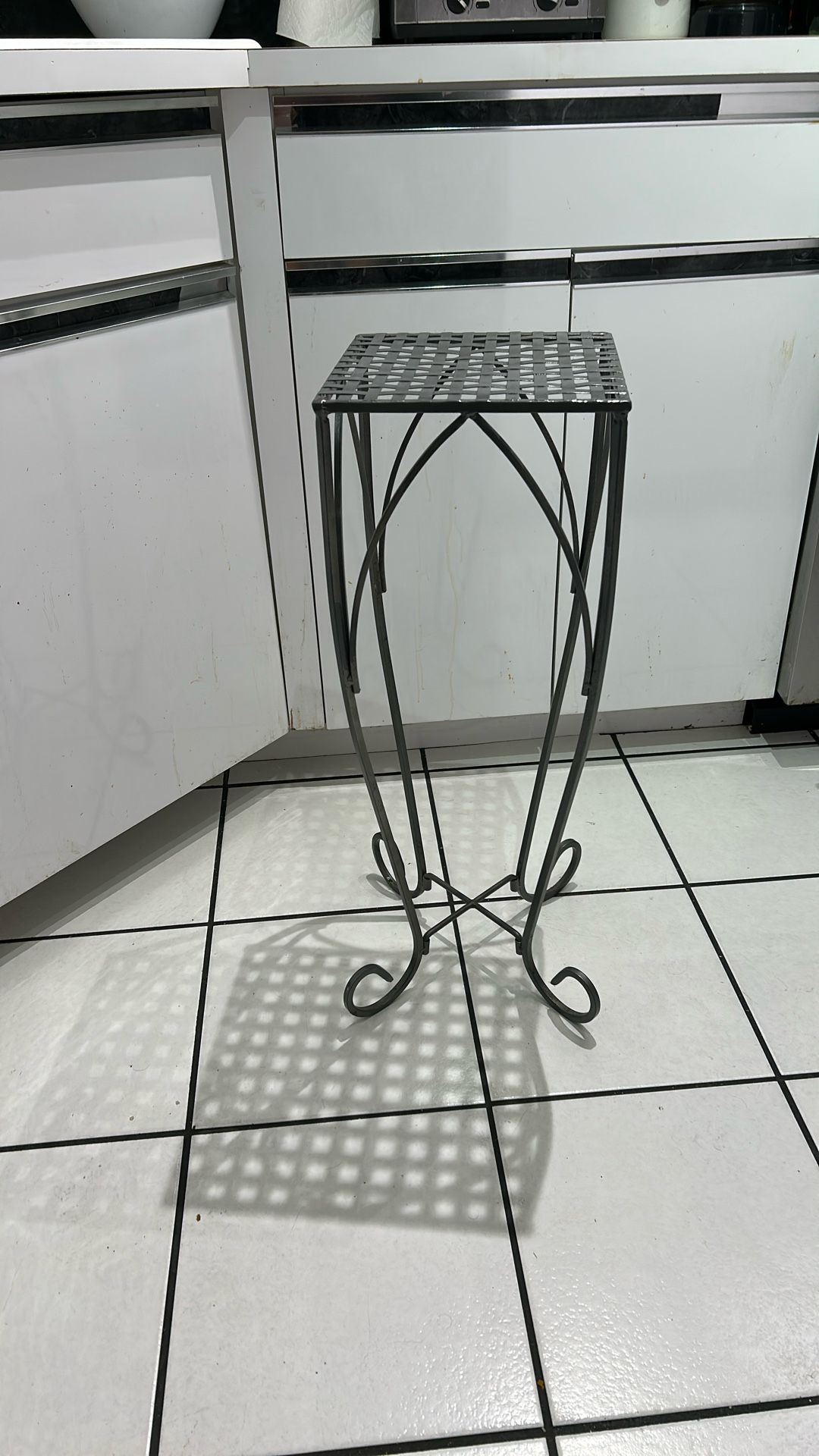Metal Plant Stand