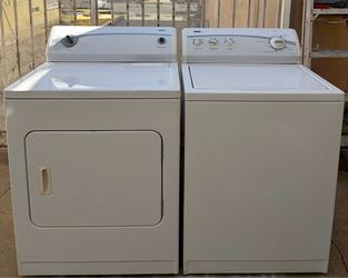 Washer & Dryer / Lavadora & Secadora