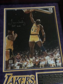 Framed authenticated James worthy picture HOF 2003