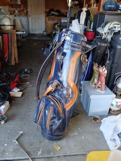 Vintage 1970s Blue Leather Titleist Golf Bag