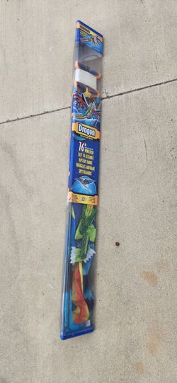 Super-Sized 76" Wingspan 3-D Dragon Kite
