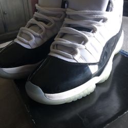 Jordan 11 Concord Used Size 10.5