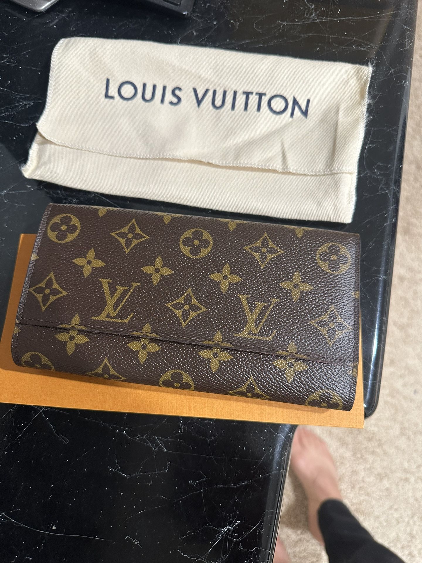 Louis Vuitton 