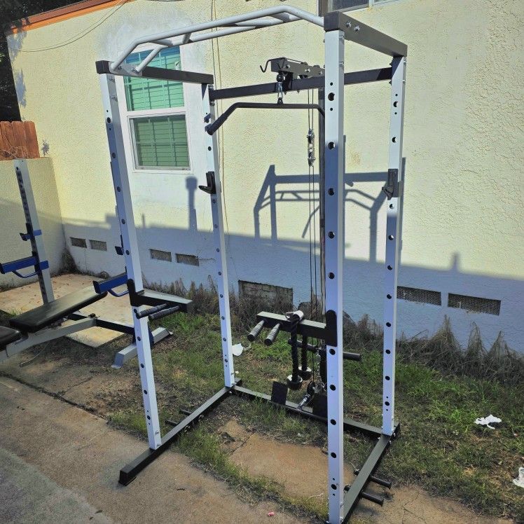 Squat Rack With Pulley