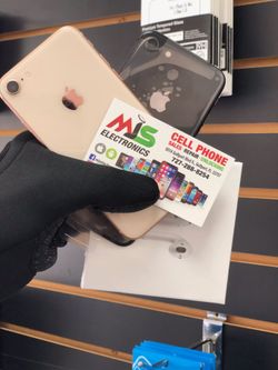 IPHONE 8 64GB UNLOCKED