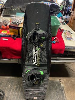 LIQUID FORCE WAKE BOARD SEE PICTURES