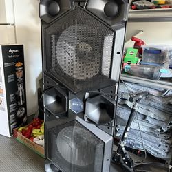 Dolphin Portable Party Speaker