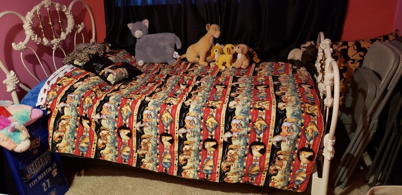 TWIN BED, Very PRETTY with Newer Mattress and Foundation 