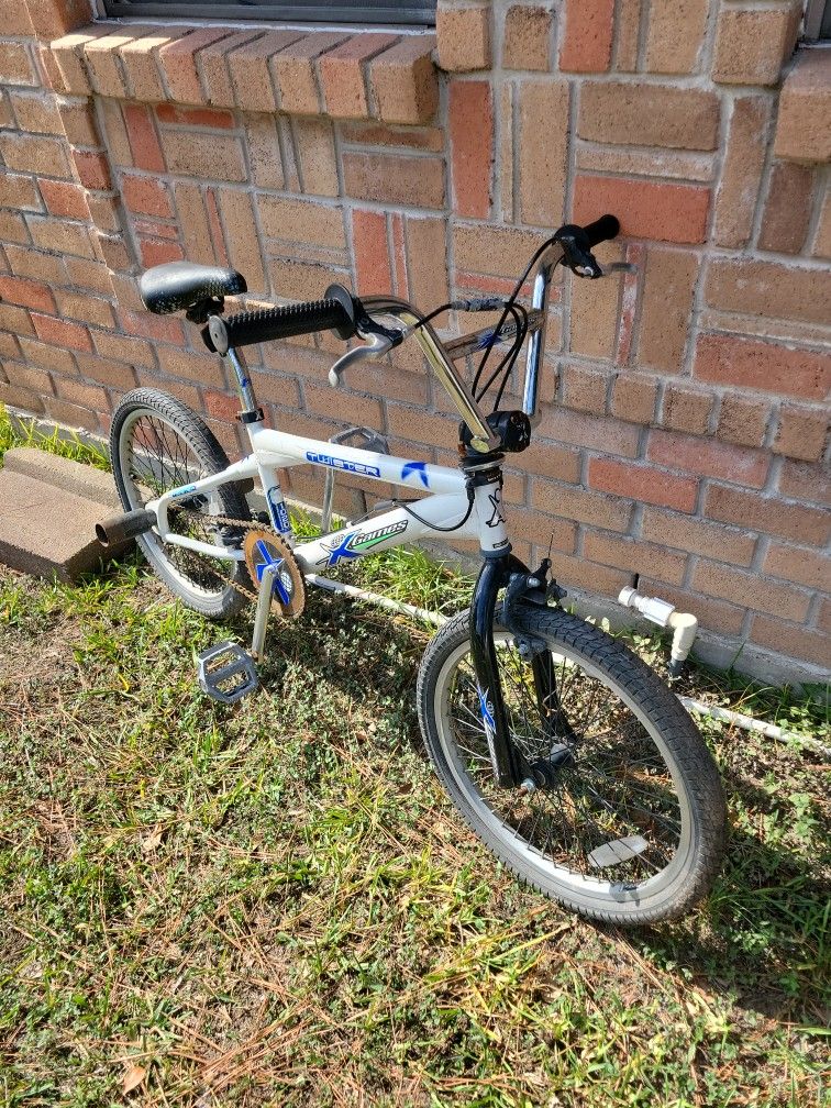 Xgames Twister Freestyle 20" BMX