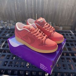 Nike SB Dunk Low Adobe