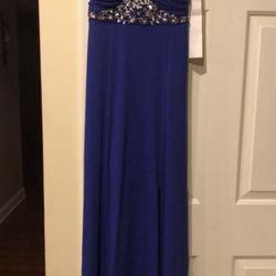 Strapless dress brand new never worn Size 7