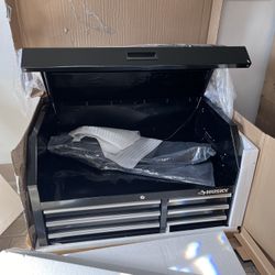 Husky Tool Box Chest 41in Upper Cabinet with outlet New with Keys and mats