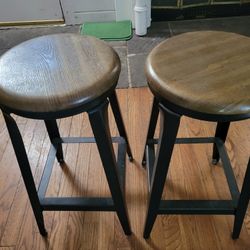 2 Barstools 