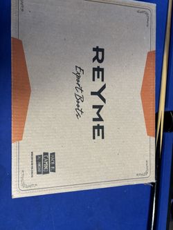 reúne boots size 9