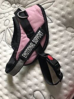 Size small dog vest (15-35 pounds)