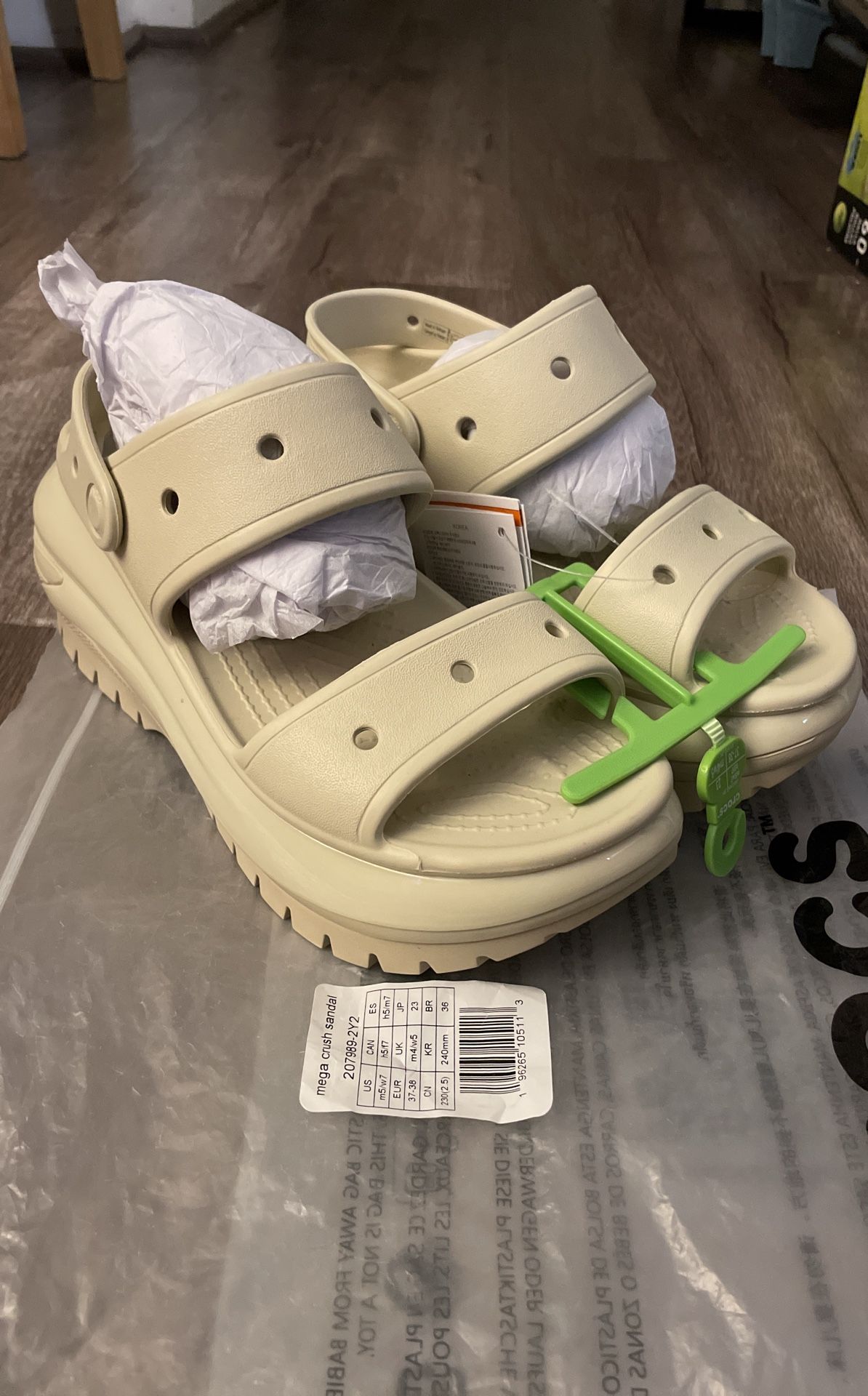 Crocs Mega Crush Sandal - Bone White