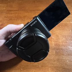 Sony ZV-1F Vlogging Camera 
