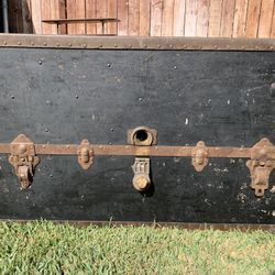 H & M Steamer Trunk