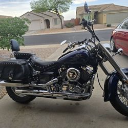 Yamaha V-Star 