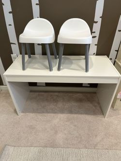 Kids desk