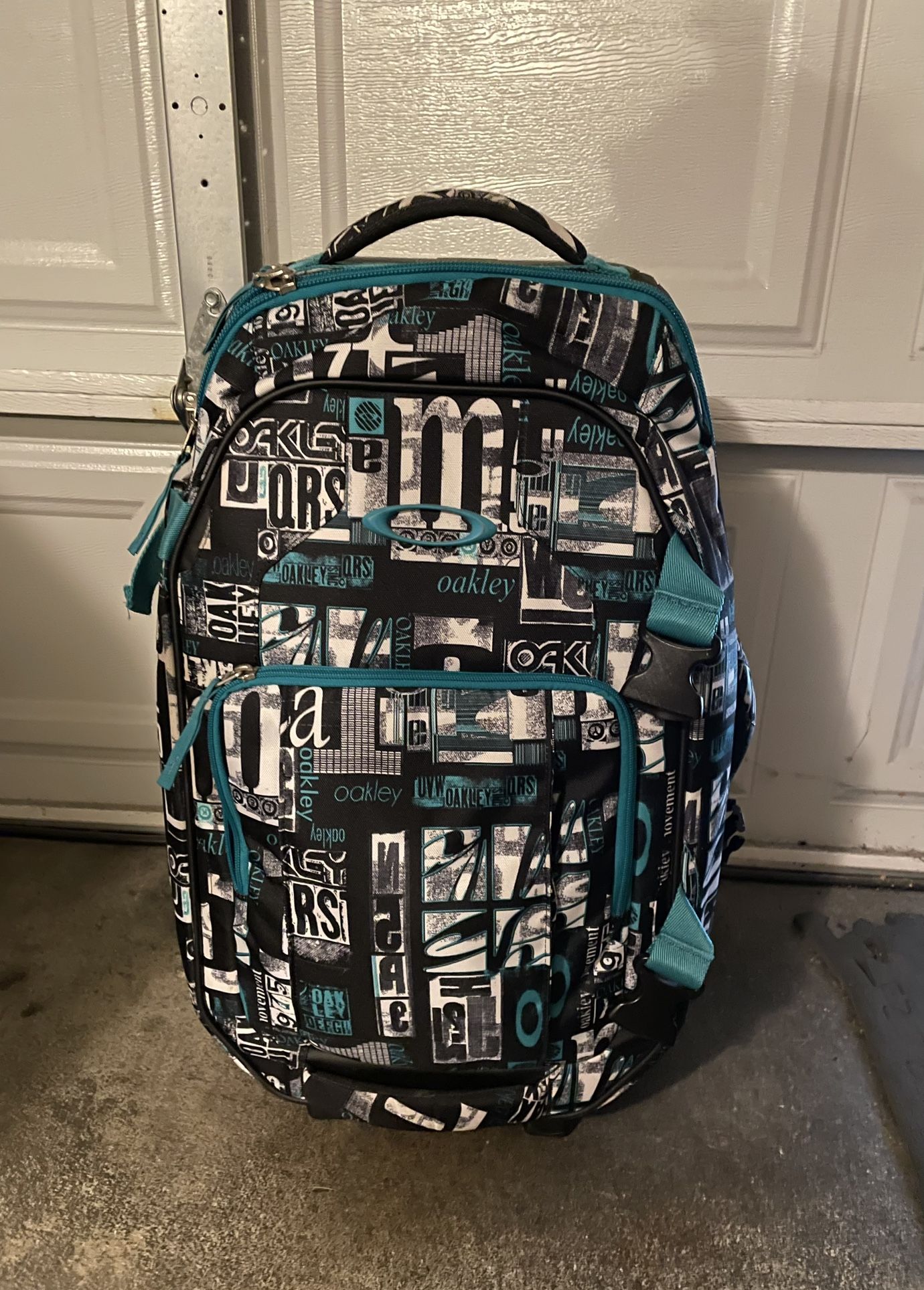 Oakley Roller Carry on Luggage 