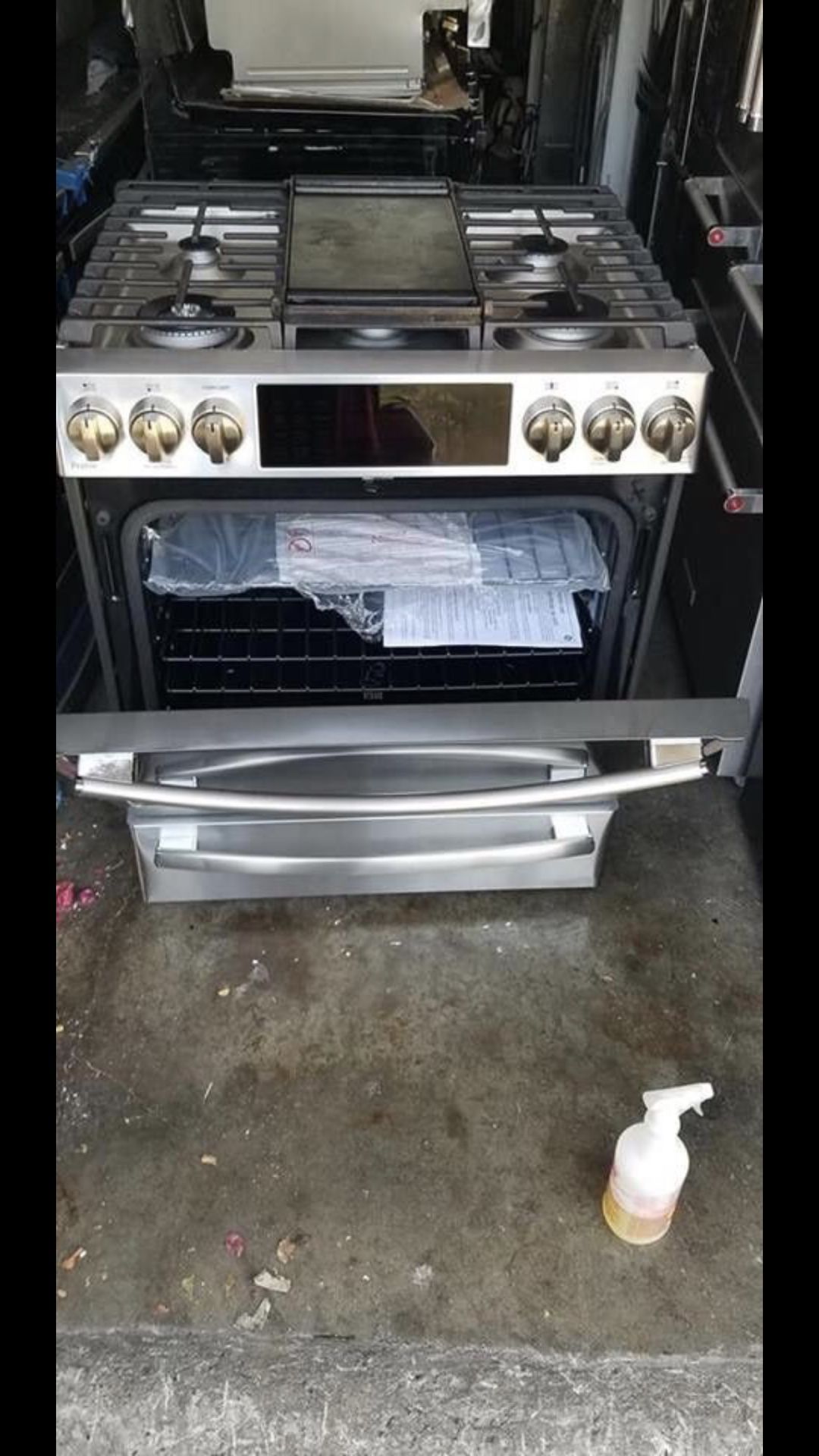 New gas stove Home & Garden