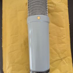 Rode NT-1 Microphone