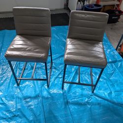 Crate & Barrel Channel Leather Counter Stool