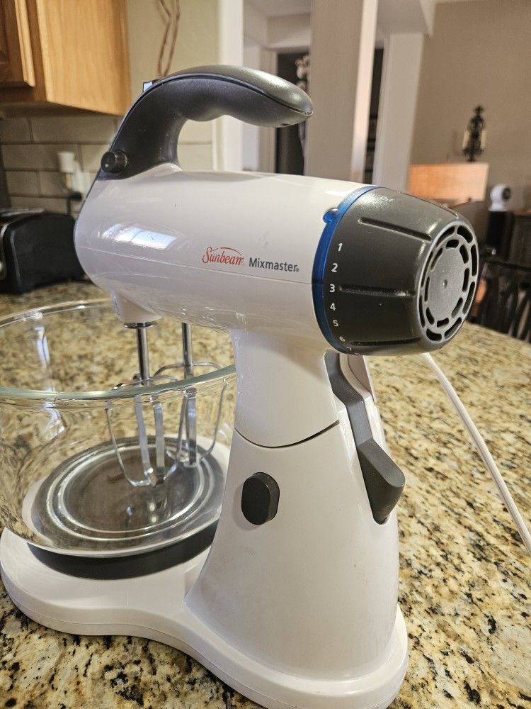 Sunbeam Mixmaster Counter Mixer!