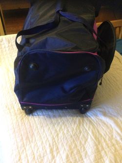 Newer Gorgeous NAVY PINK Nanaestores Nautica Westport 32 Rolling Duffel Wheeled Travel Bag Luggage for Sale in Branson MO OfferUp
