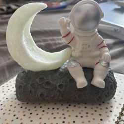 Astronaut Bluetooth Speaker