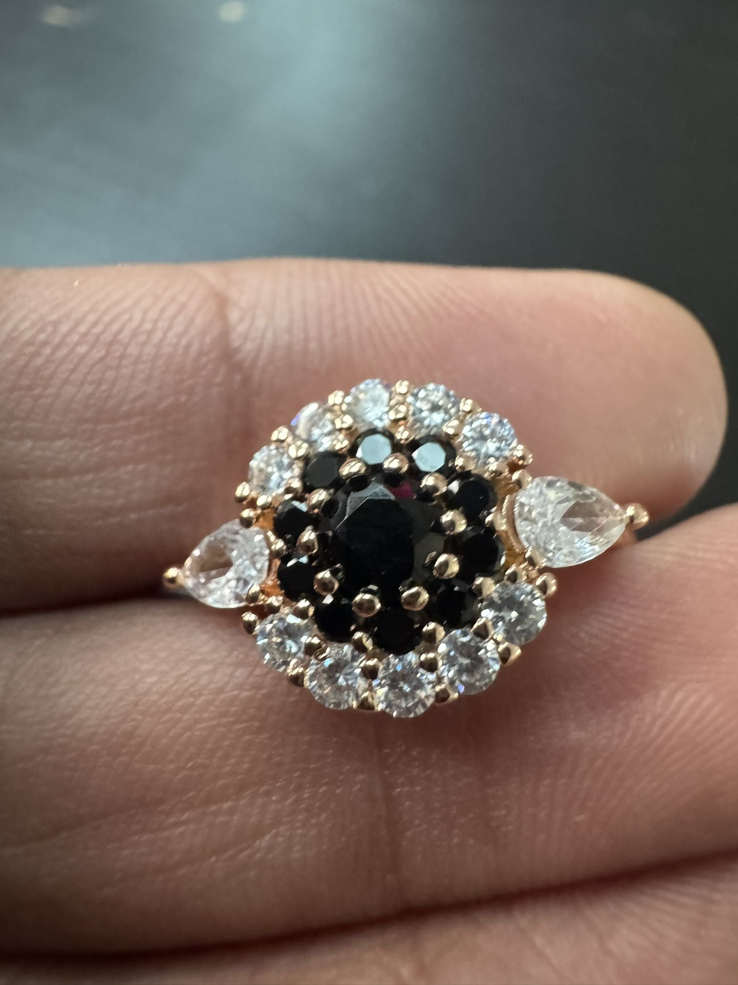 585 14K RG Rose Gold Stamped Black Crystal Gemstone Size 7 Ring