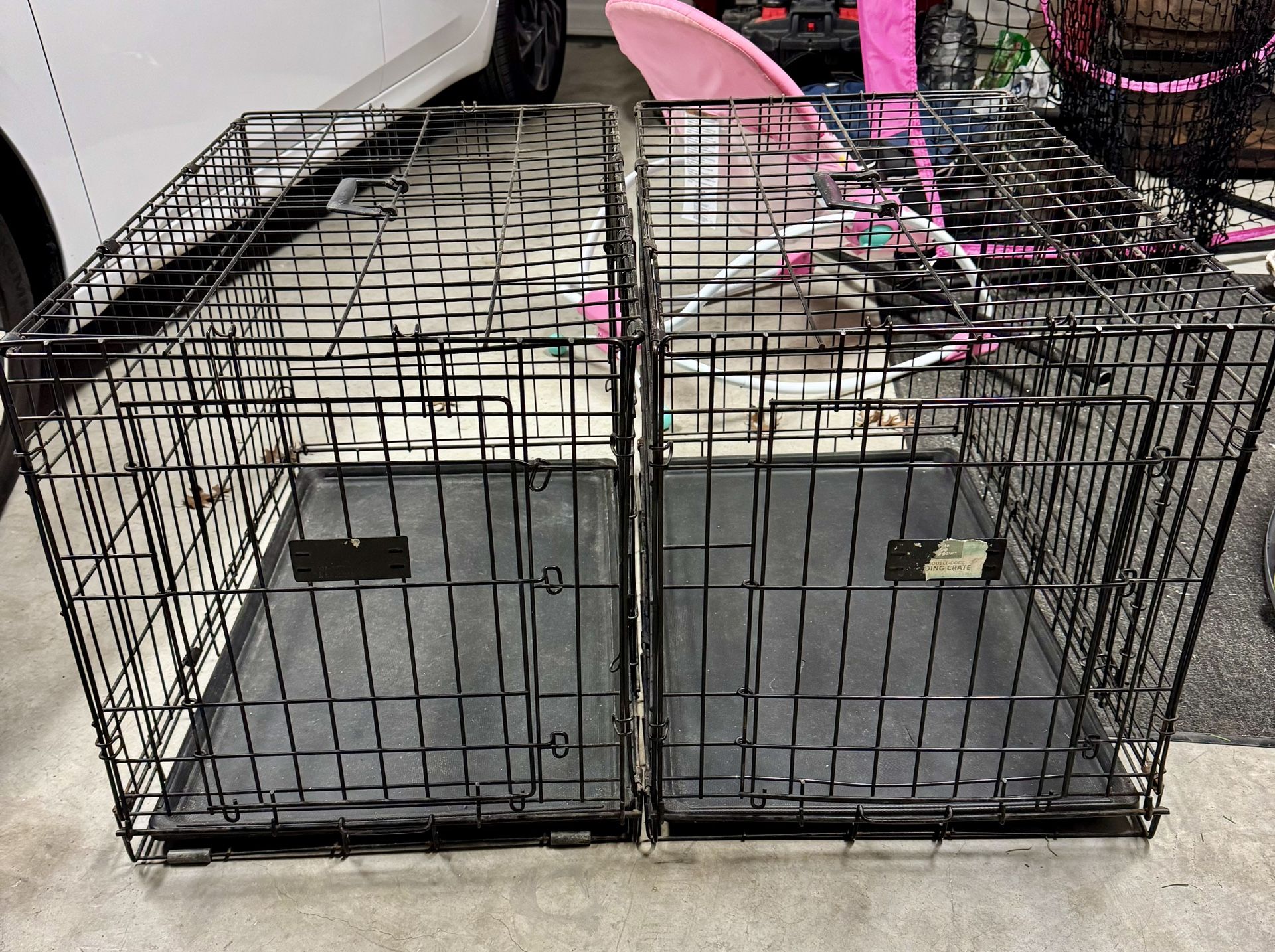 *** Large Dog 30’ Metal Crates ***