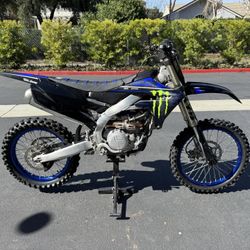 2022 YZ450