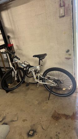 Foldable Bicycle Bike - EXCELLENT USED CONDITION