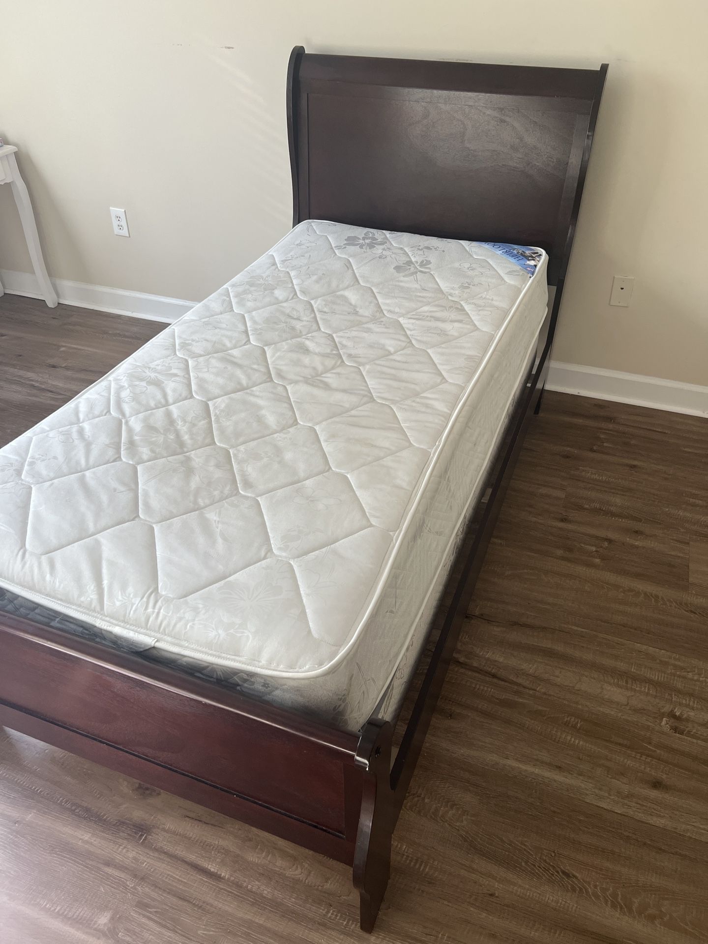 Kid’s Bed Frame And Box Spring