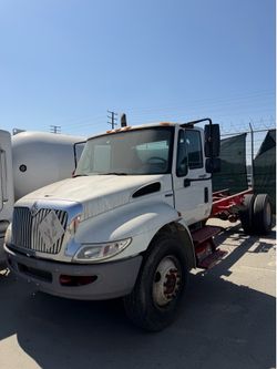 2007 International DuraStar Max Force DT - Chassis Only