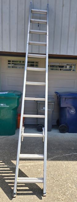Werner 24' Aluminum extension ladder