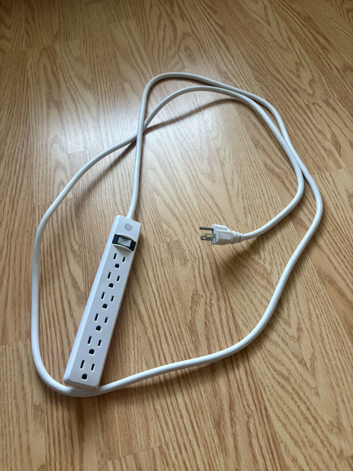 6-Outlet Surge Protector Power Strip